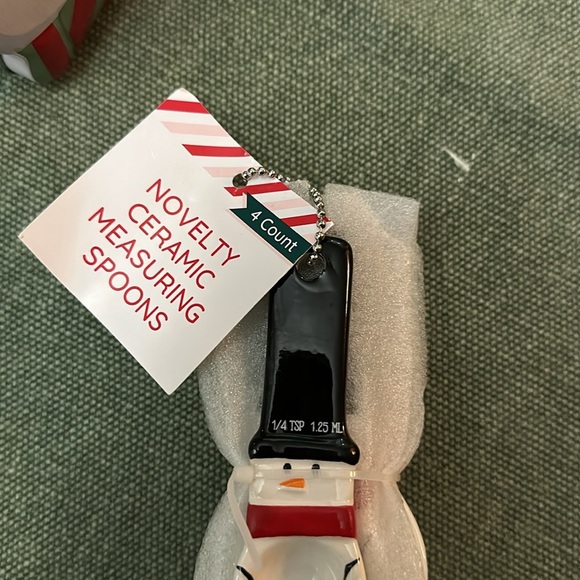 Set of snowman tin and snowman ceramic measuring spoons - Picture 3 of 5